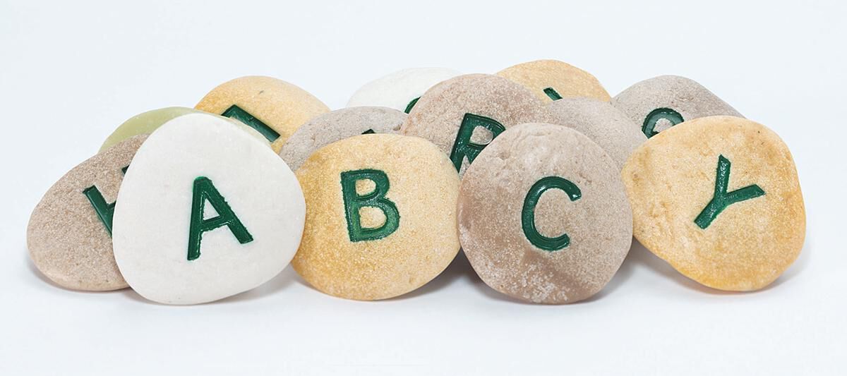 Thumbnail 4 Alphabet sur pierre - Lettres majuscules 