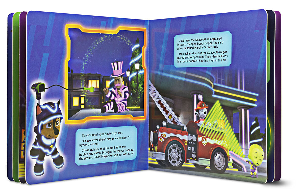 Thumbnail 4PAW Patrol&trade;: Pups Save a Glow-in-the-Dark Party with Flashlight