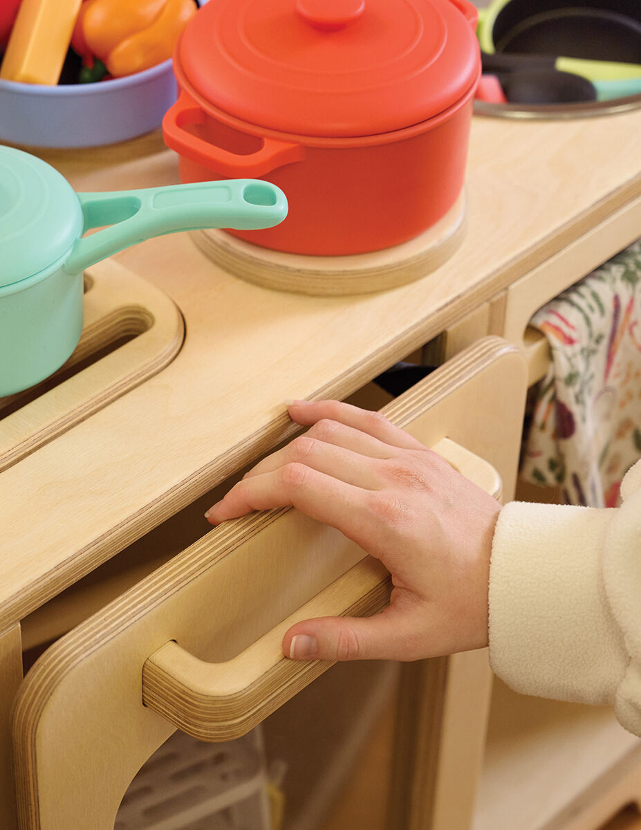 Thumbnail 4Seoras Kitchen Island - Preschool (Solid Kickplate)