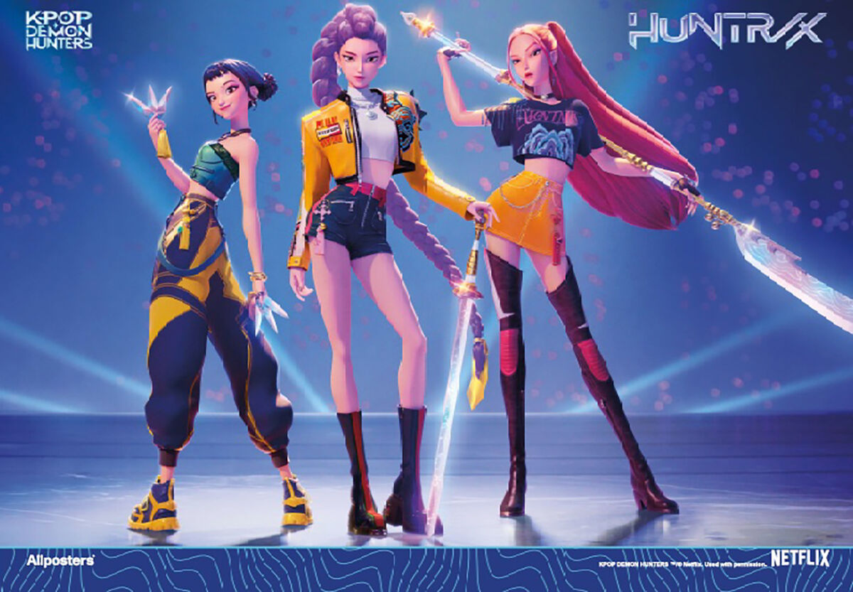 Thumbnail 5KPop Demon Hunters Poster Book