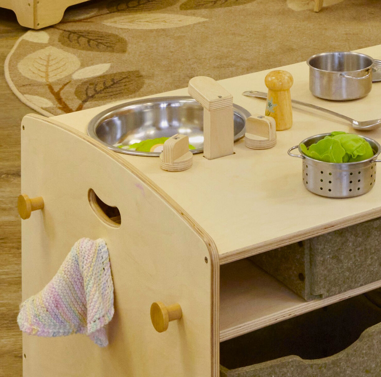 Thumbnail 5Seoras Kitchen Island - Preschool (Solid Kickplate)