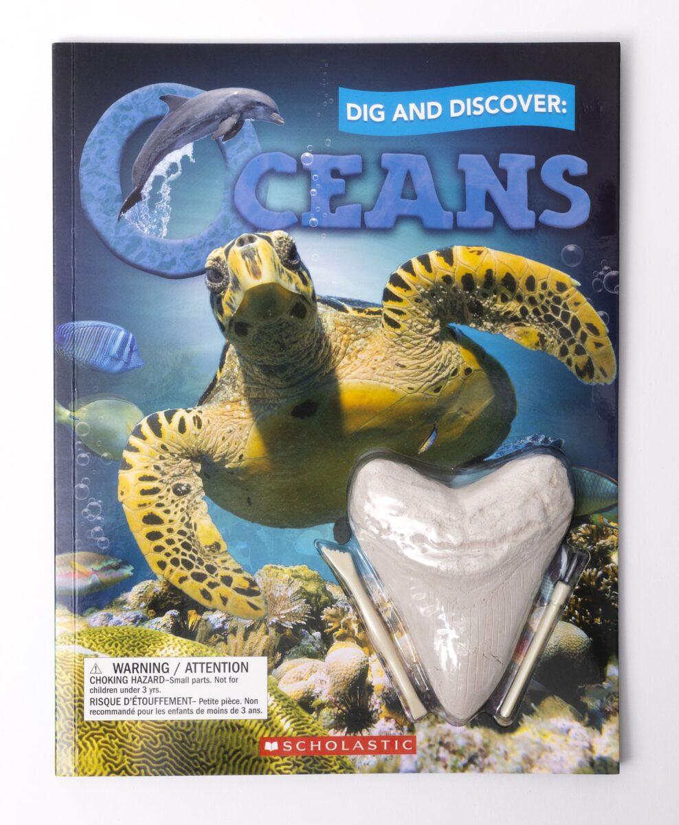  Dig and Discover: Oceans 